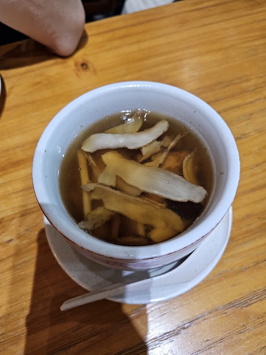 Leaf Corner Sembawang Vegetarian 慈素餐馆 - Photo 8