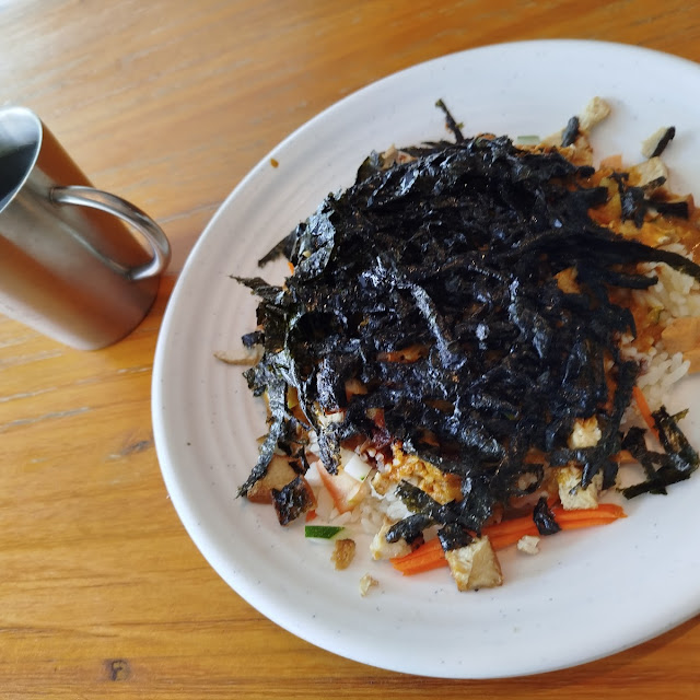 Seaweed Rice with Curry Gravy