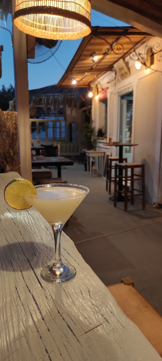 ANAX Café Bar - Photo 8