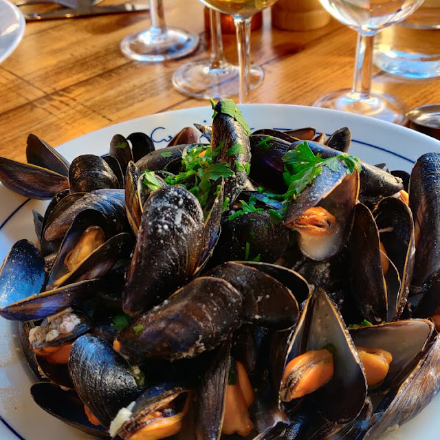 Moules À la Crème Et Frites Maison