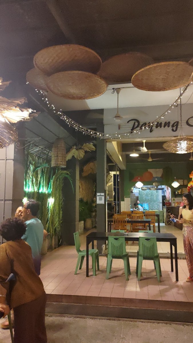 Payung Cafe - Photo 2