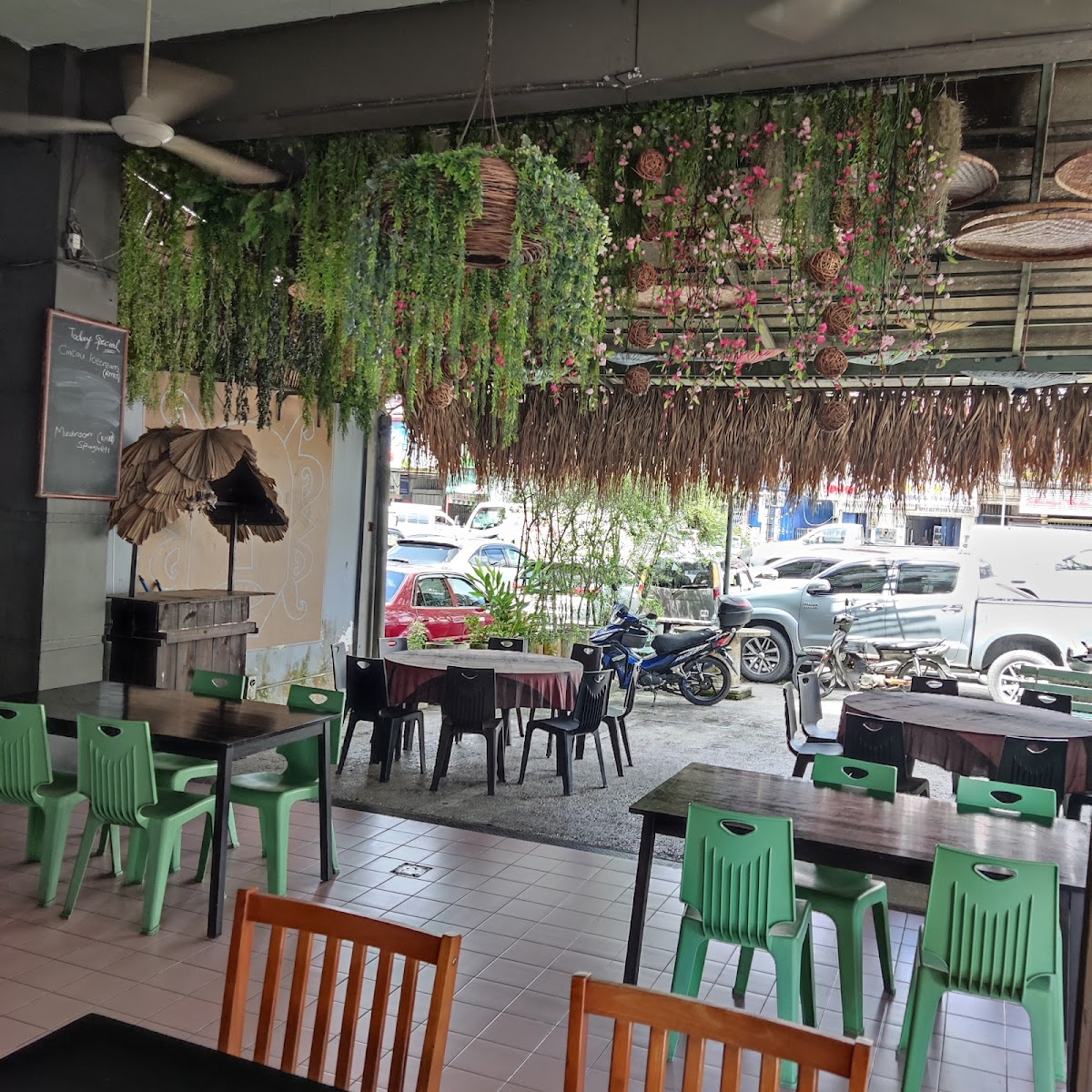 Payung Cafe - Photo 3