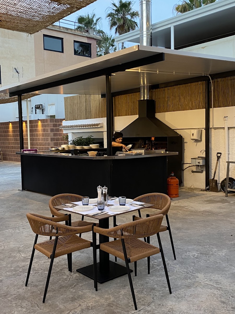Can Covas Grill - Photo 6
