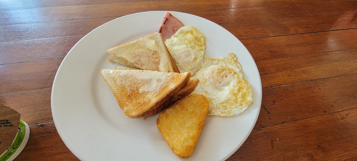 Newcastle Cafe - Photo 2