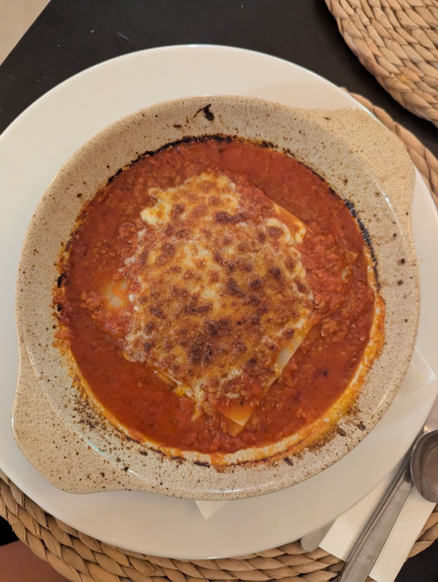 California Restorante Pizzeria - Photo 8