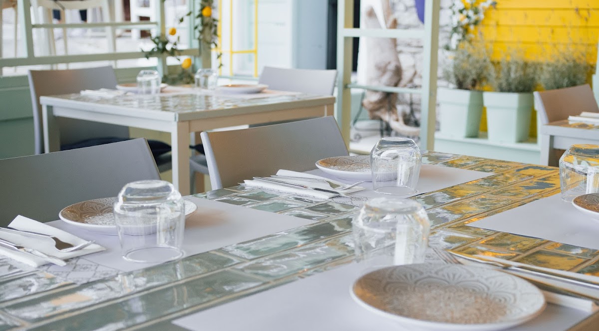 Lo&La Restaurant