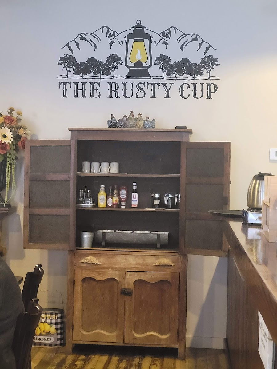 The Rusty Cup Cafe - Photo 6