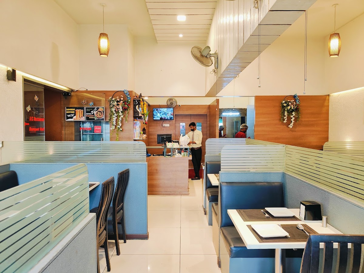 Murli Pure Veg & Ac Banquet Hall