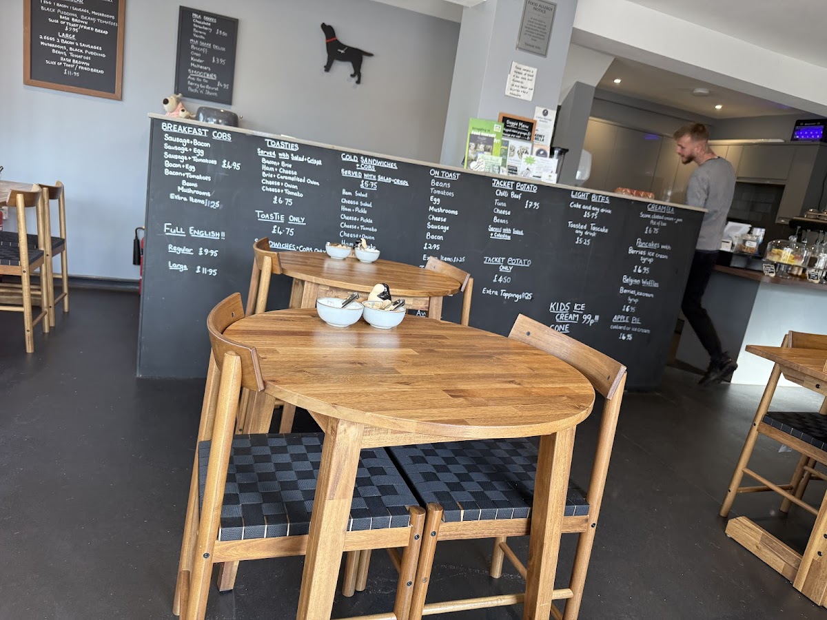 CHINWAGS CAFE