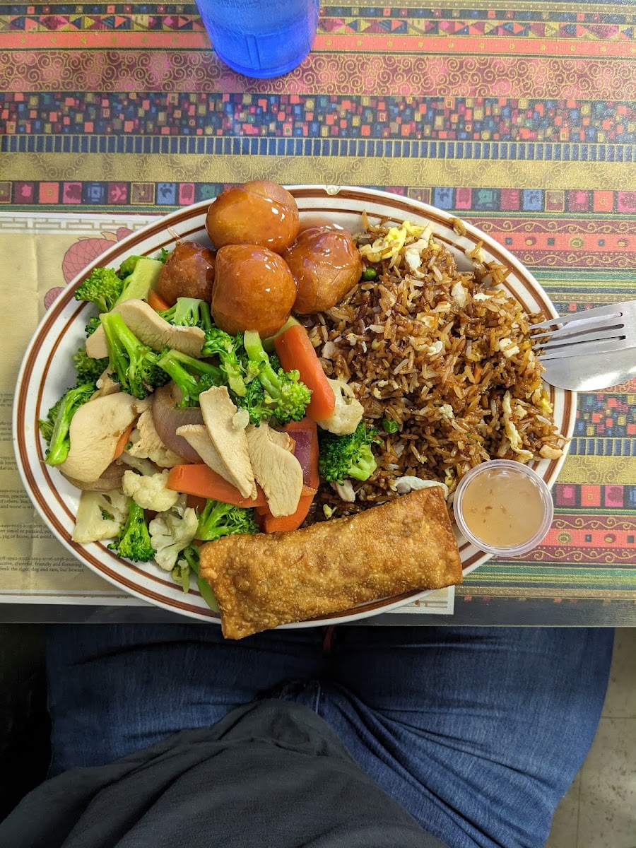 Allan Chinese Restaurant - Photo 8