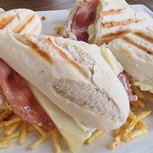 Montadito Sevillano