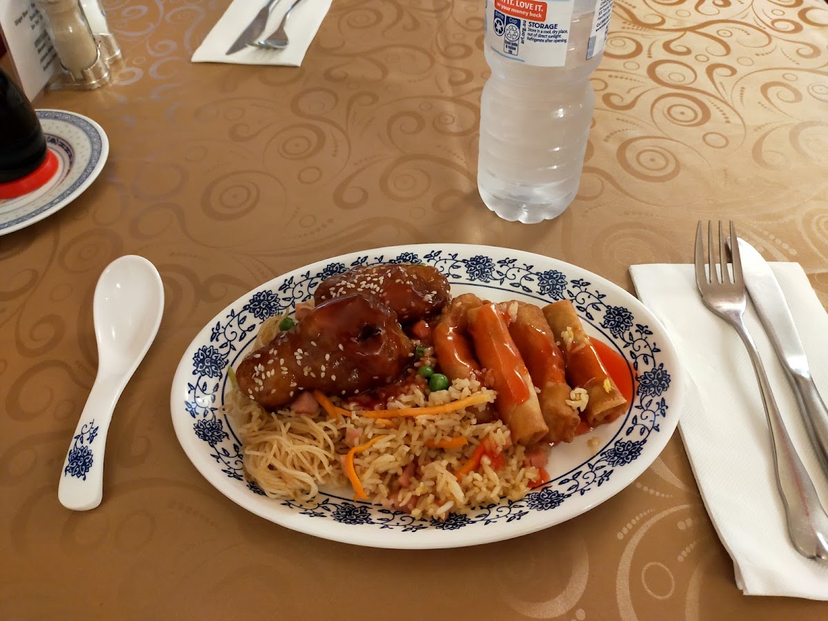 Jufu Chinese Restaurant - Photo 4
