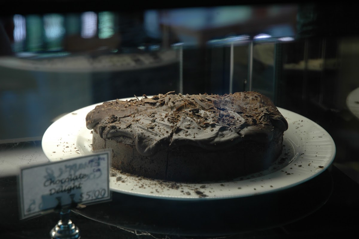 Big Love Café - Photo 3