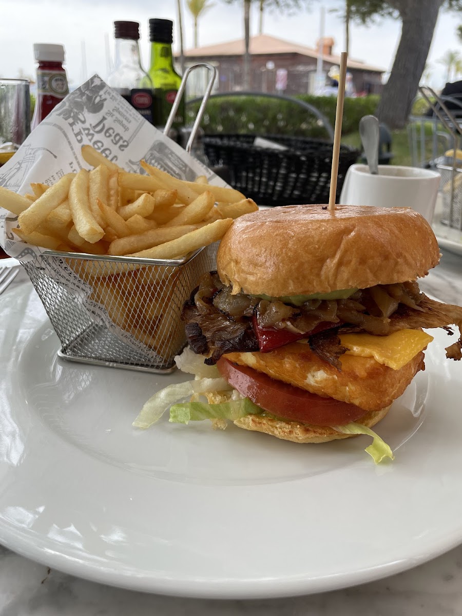Paco's Kitchen & Grill - Photo 4
