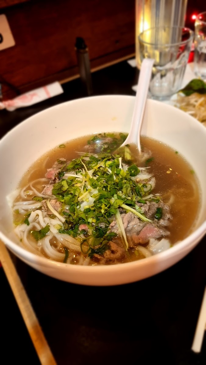 90 plus Vietnamese Restaurant - Photo 4