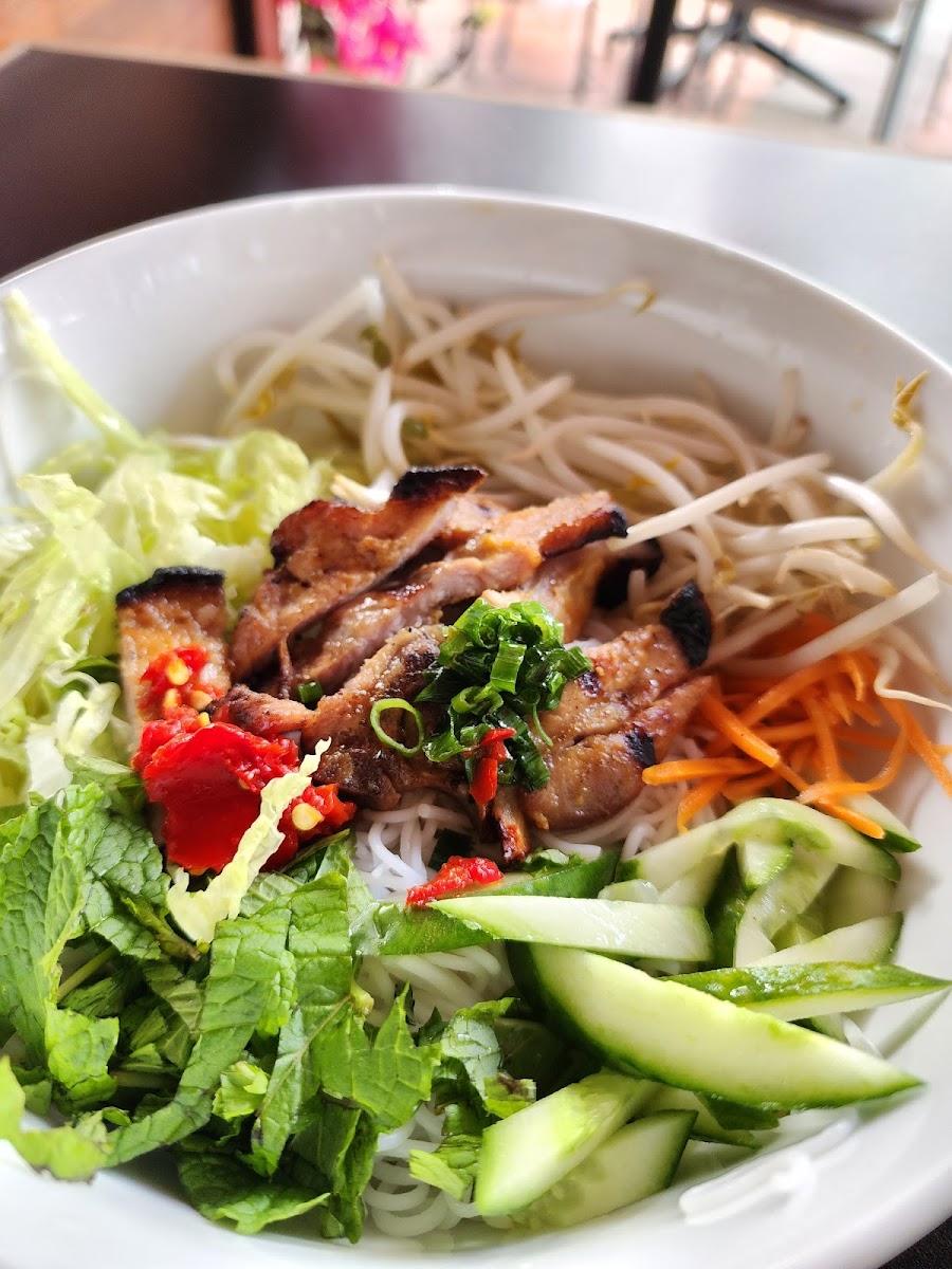 90 plus Vietnamese Restaurant - Photo 8