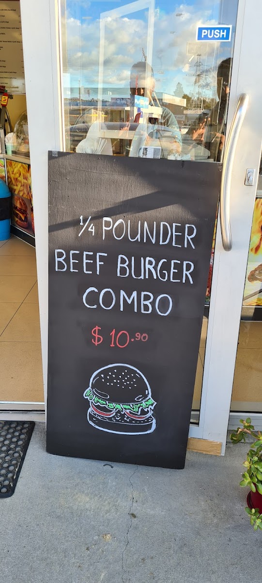 Charcoal Chicken and Burger - Photo 2