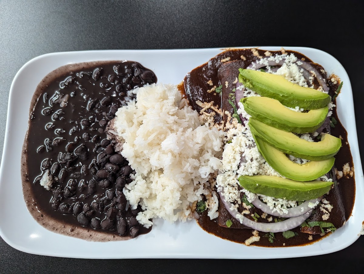 Salt & Pepper Grill II - Photo 8