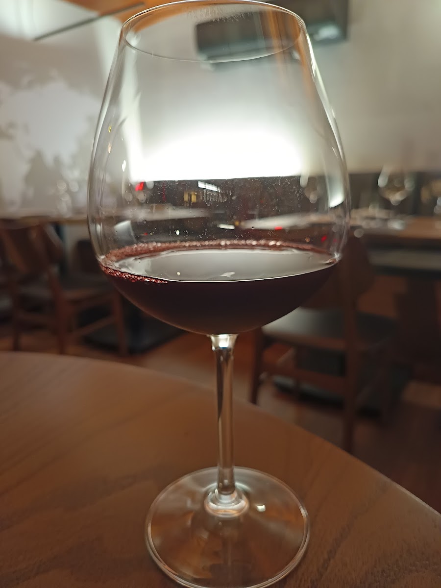 Instinto Gastrobar - Photo 4