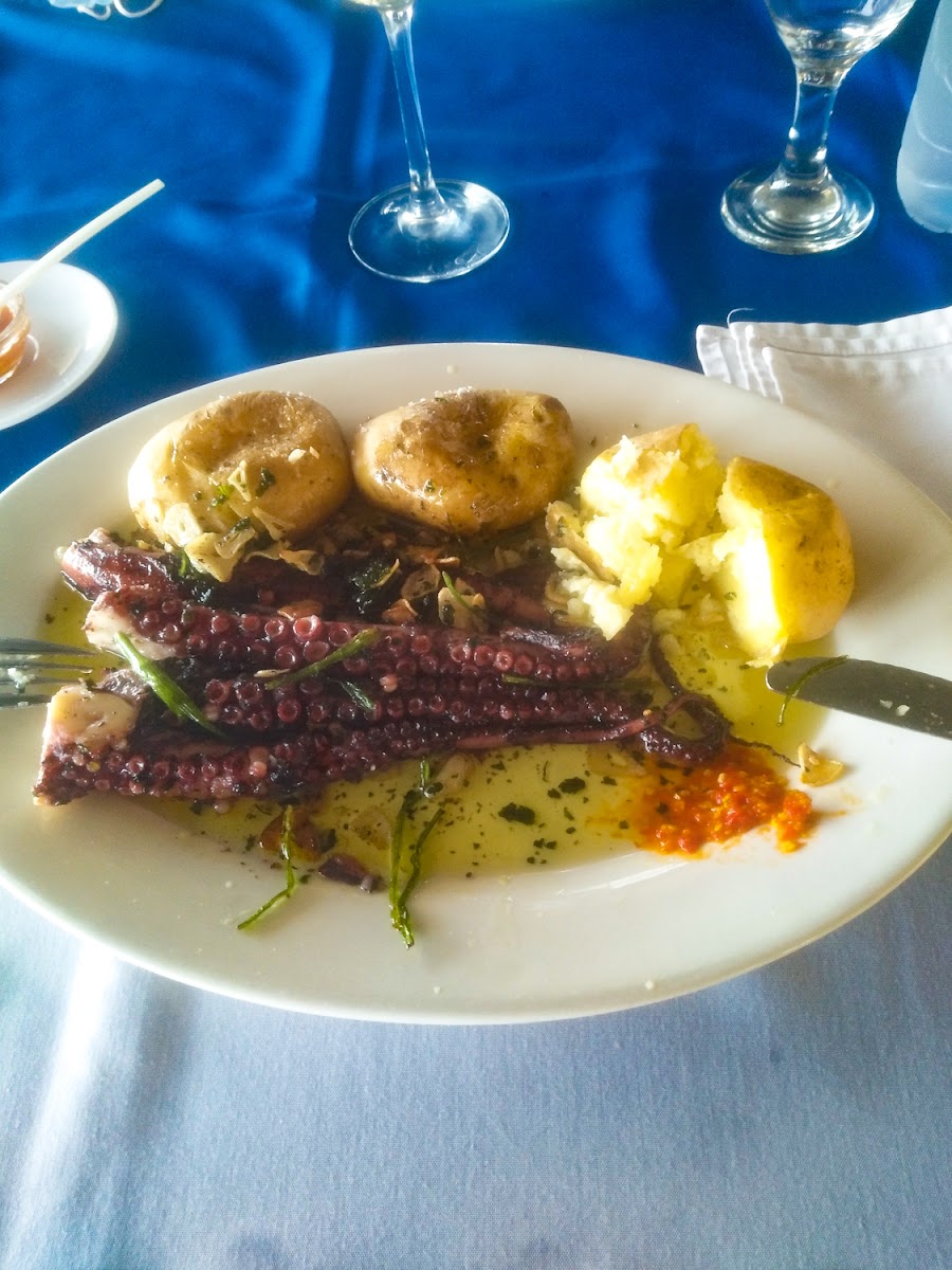 Tito's Restaurant - Photo 5