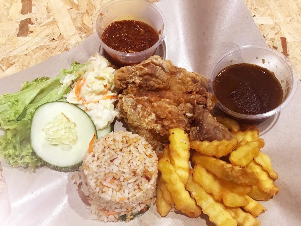 TATAMI CAFE HALAL RESTAURANT PANGKOR - Photo 6