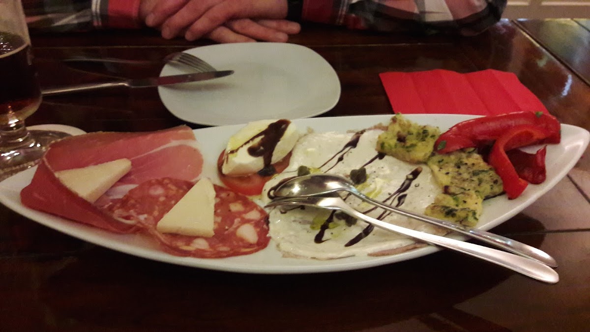 Trattoria Pizzeria Daunia - Photo 6