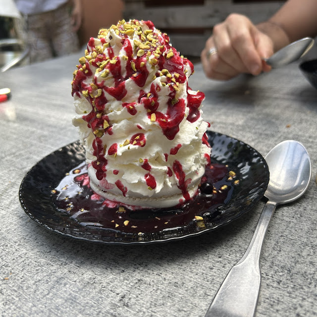 Pavlova Aux Fruits Rouges