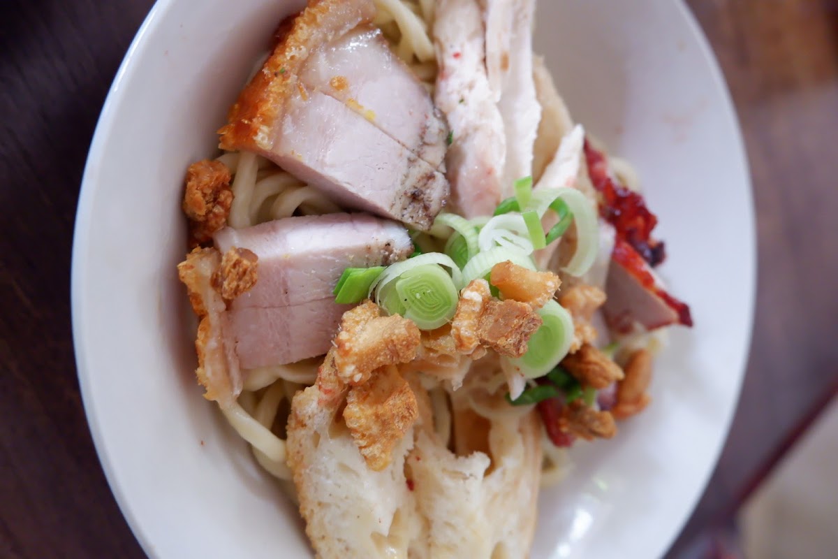 Fu Shou Noodle Club - Photo 4
