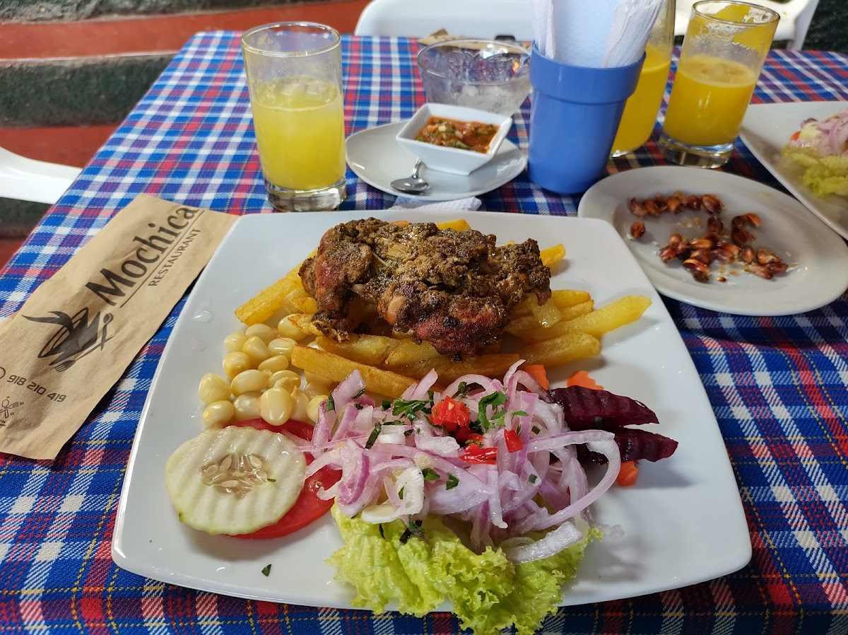 Mochica Restaurant - Photo 1