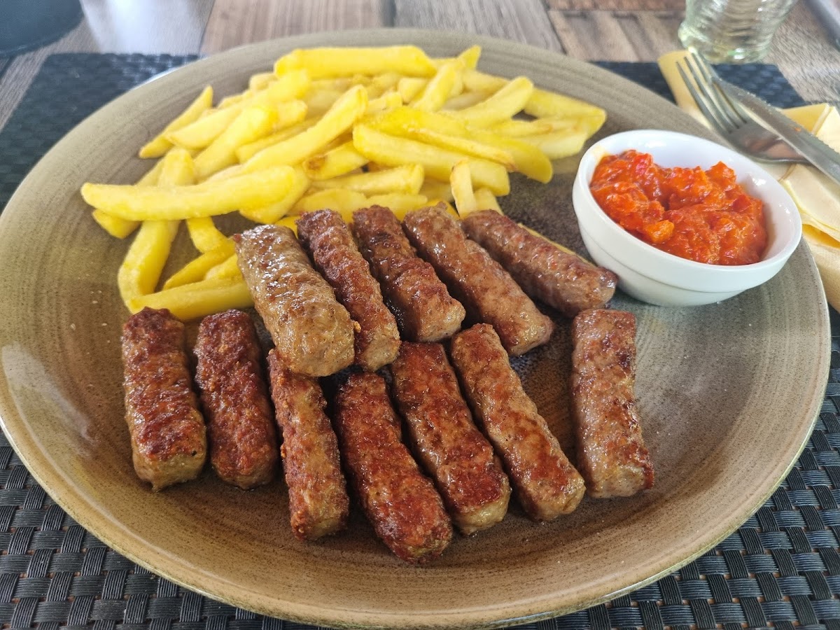 Bistro Attica - Photo 2