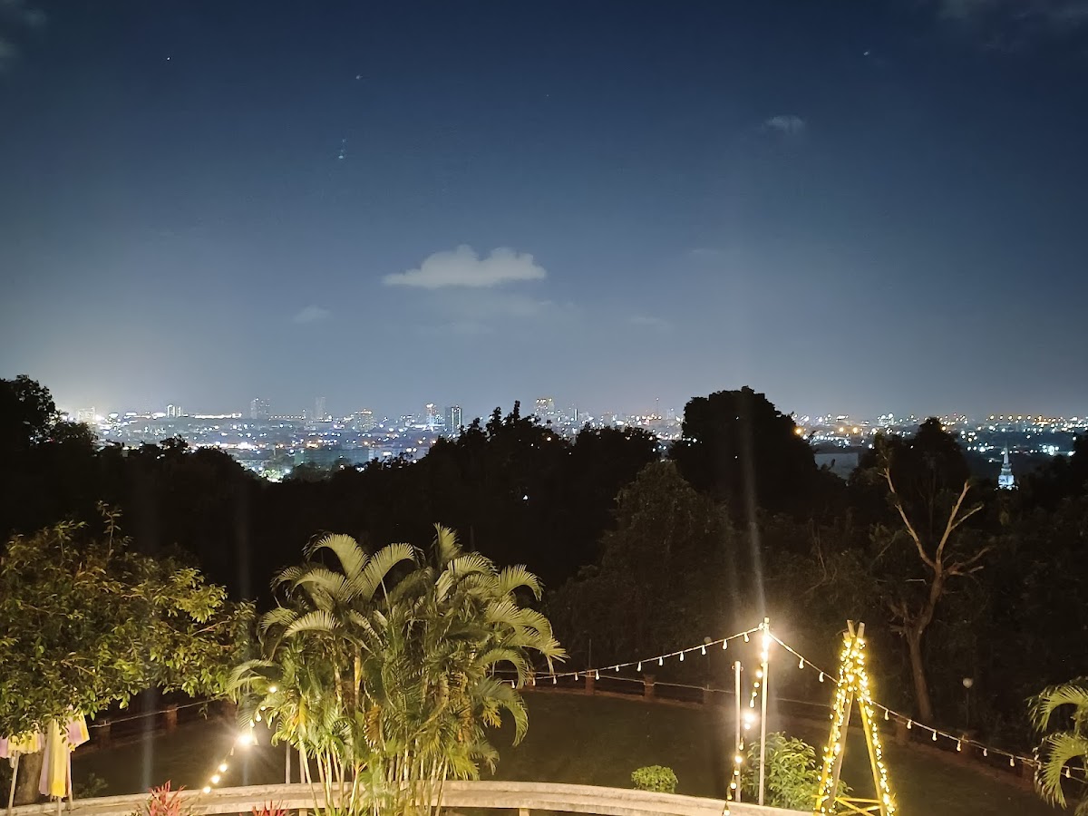 Bon Khao Restaurant: City View - Photo 4
