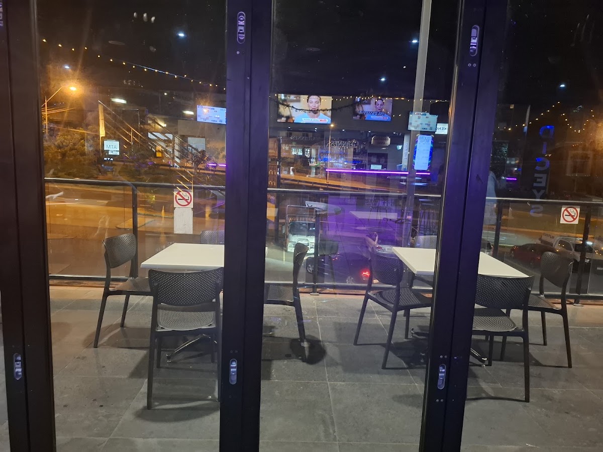 Dicey's Bar And Grill - Photo 4