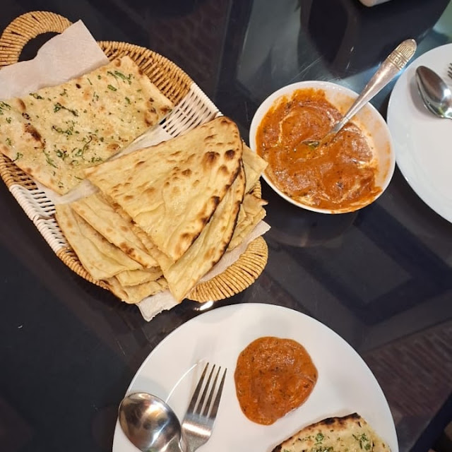 Paneer Lababdar And Chicken Lababdar With Lachha Paratha