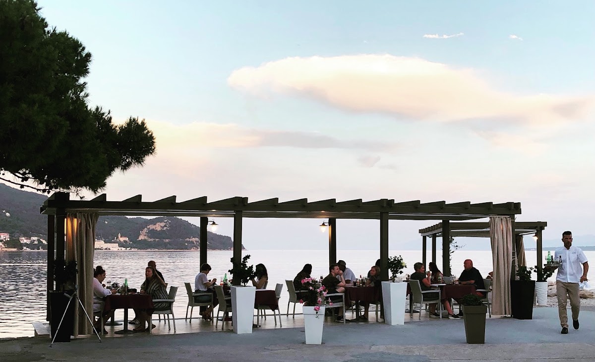 Restaurant MANORA - Photo 3