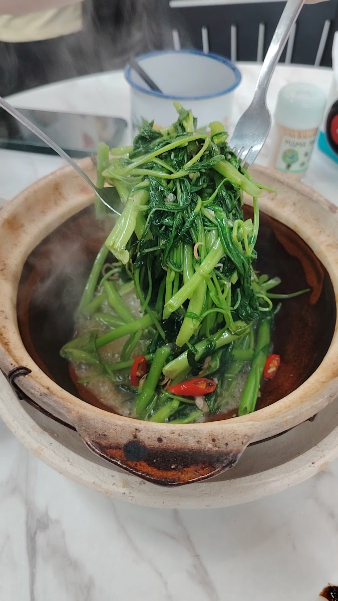Eat Time Restaurant 食为軒 - Photo 1