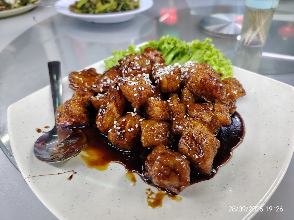 Eat Time Restaurant 食为軒 - Photo 3