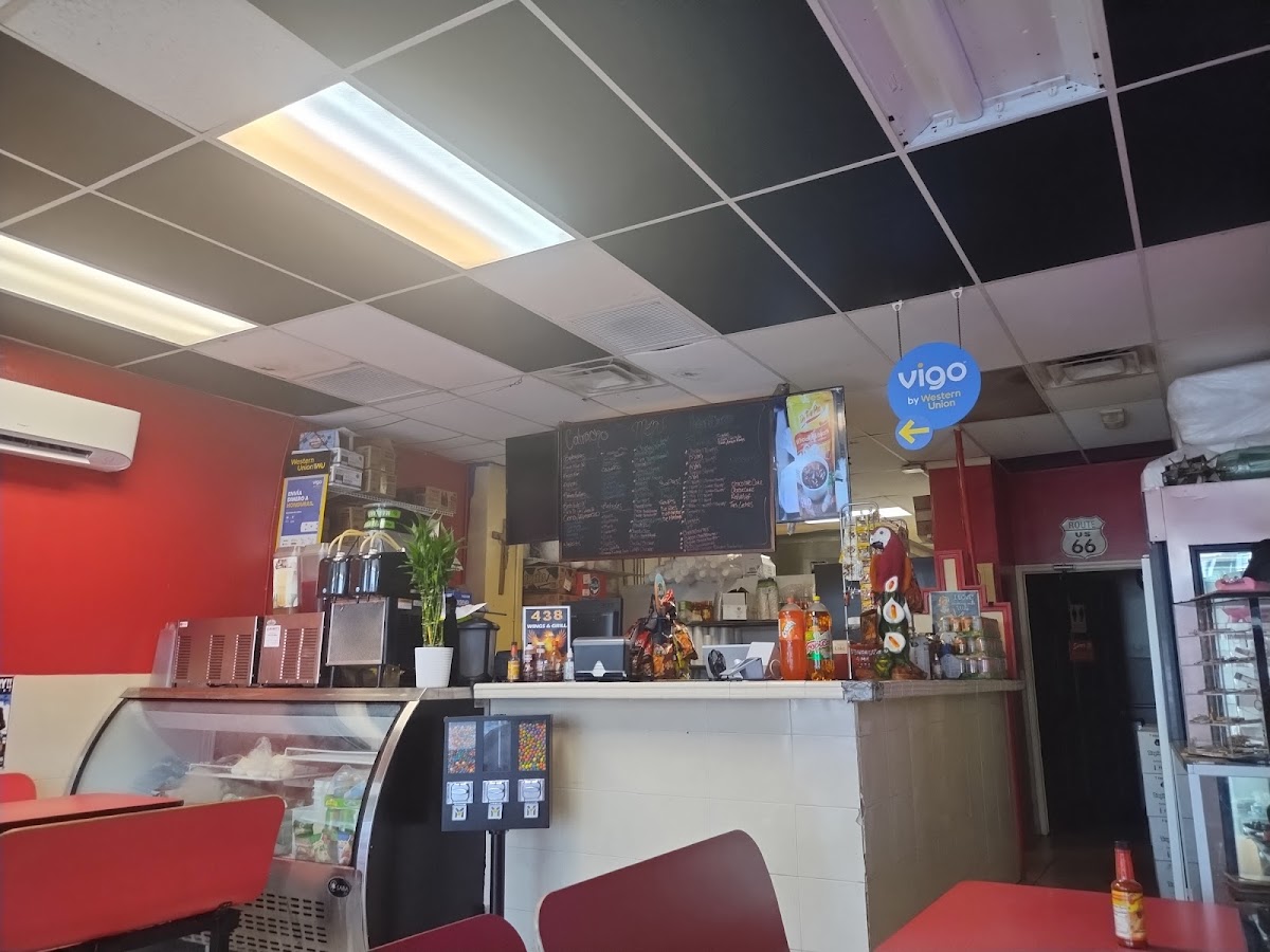 438 Wings & Grill - Photo 7