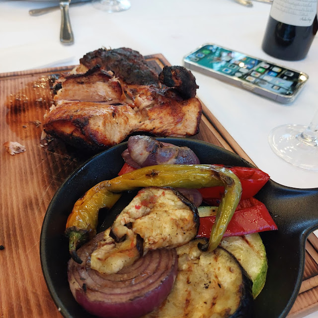 Pui Fript Si Legume La Grătar