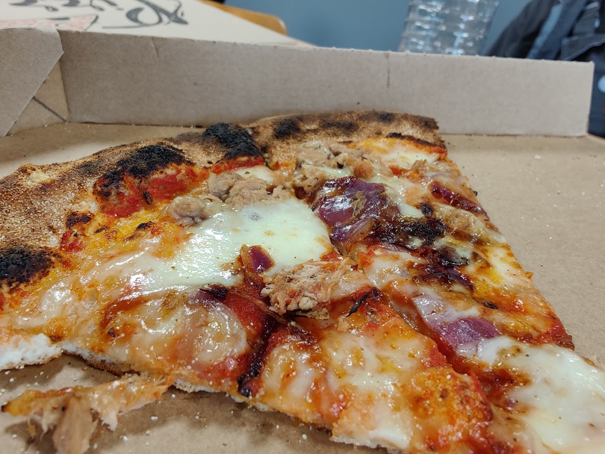Holzofen Pizza La Piazza - Photo 7
