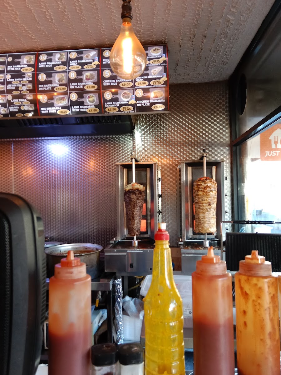 AZMAR Restaurant & grill - Photo 8