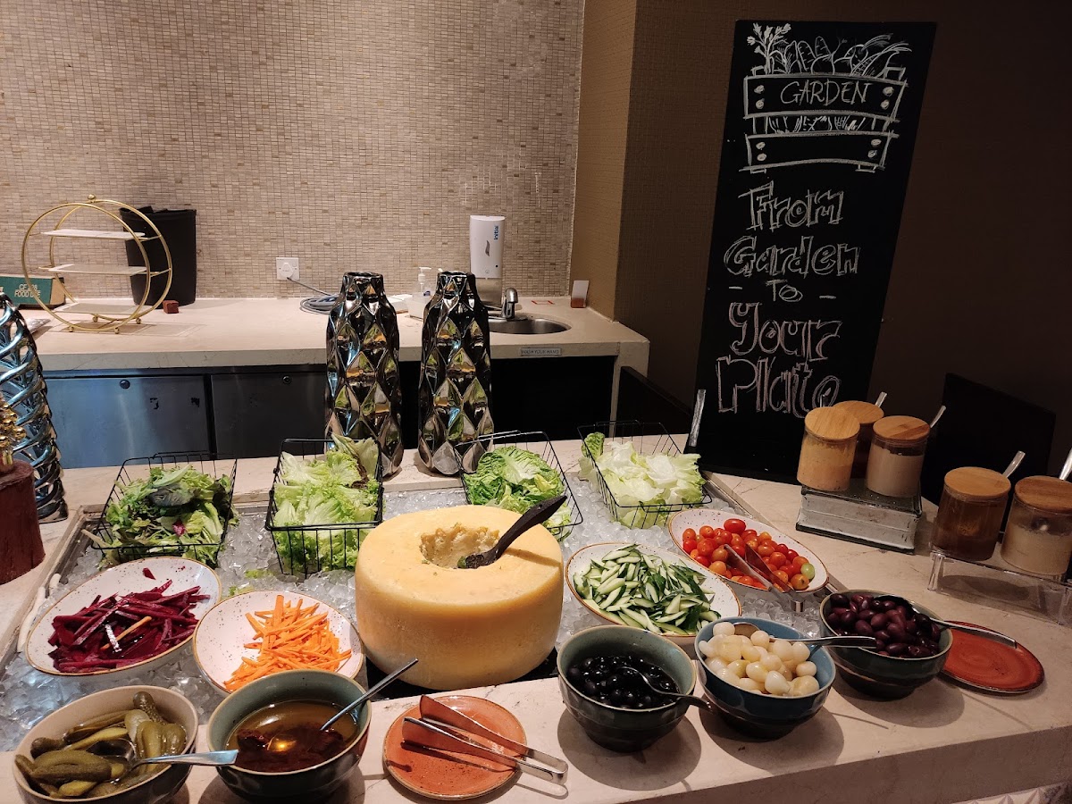 DoubleTree by Hilton Melaka - Makan Kitchen - Photo 4