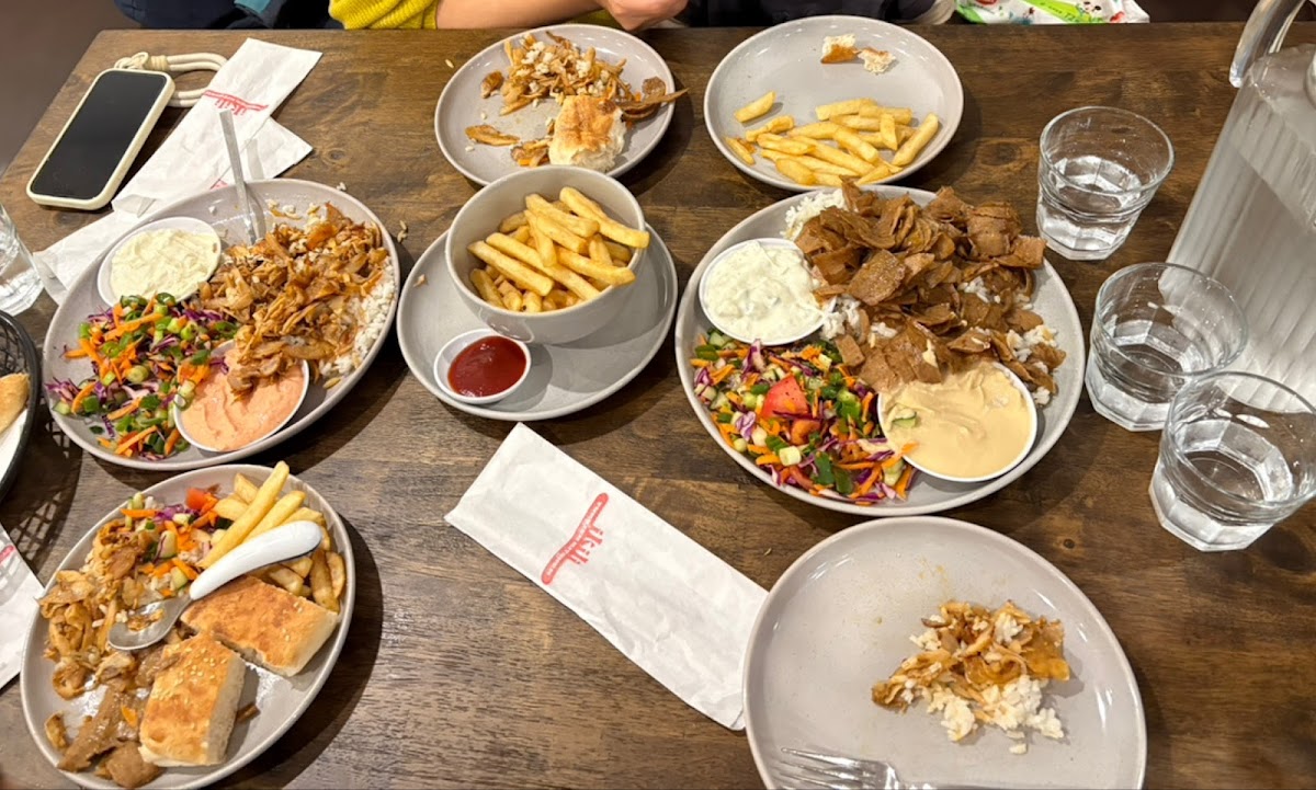 IKILI TURKISH KITCHEN - Photo 6