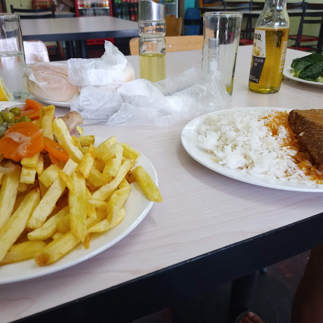 Pollo Arvejado