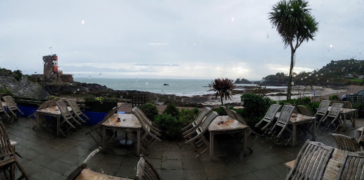 Driftwood Beachside Cafe & Restaurant