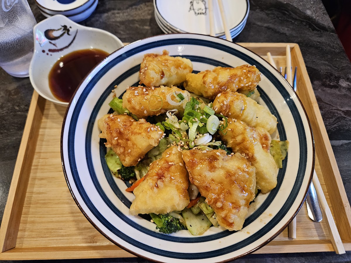 SUSHI & BOWLS - Photo 7
