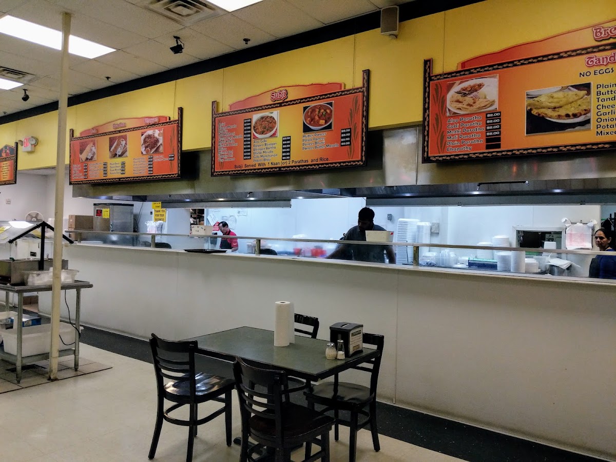TAJ CHAAT HOUSE - Photo 5