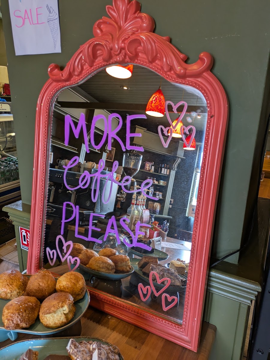 The Greenways Cafe - Photo 3