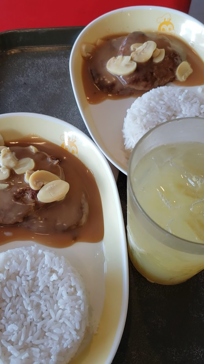 Jollibee Lacson - Photo 1