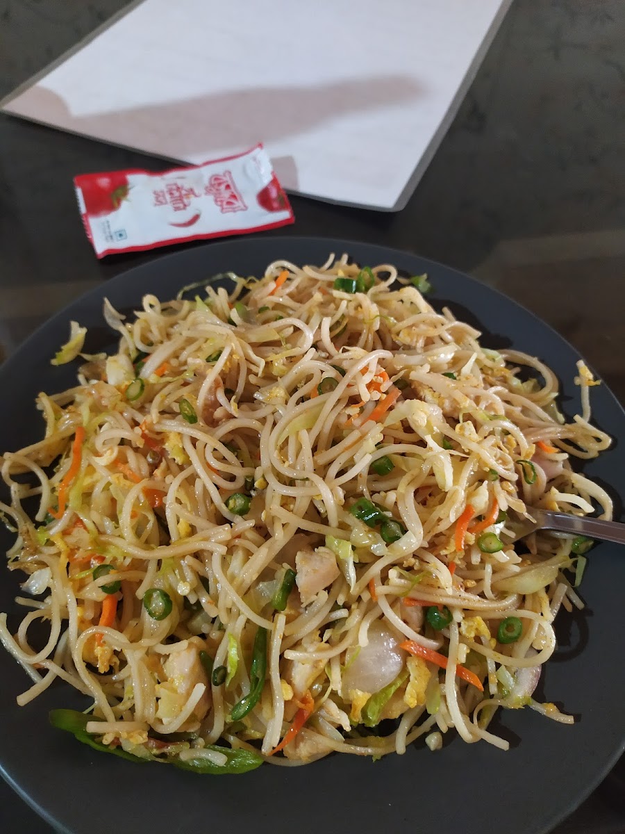 Chili's Thai & Chinese Restaurant - Photo 8