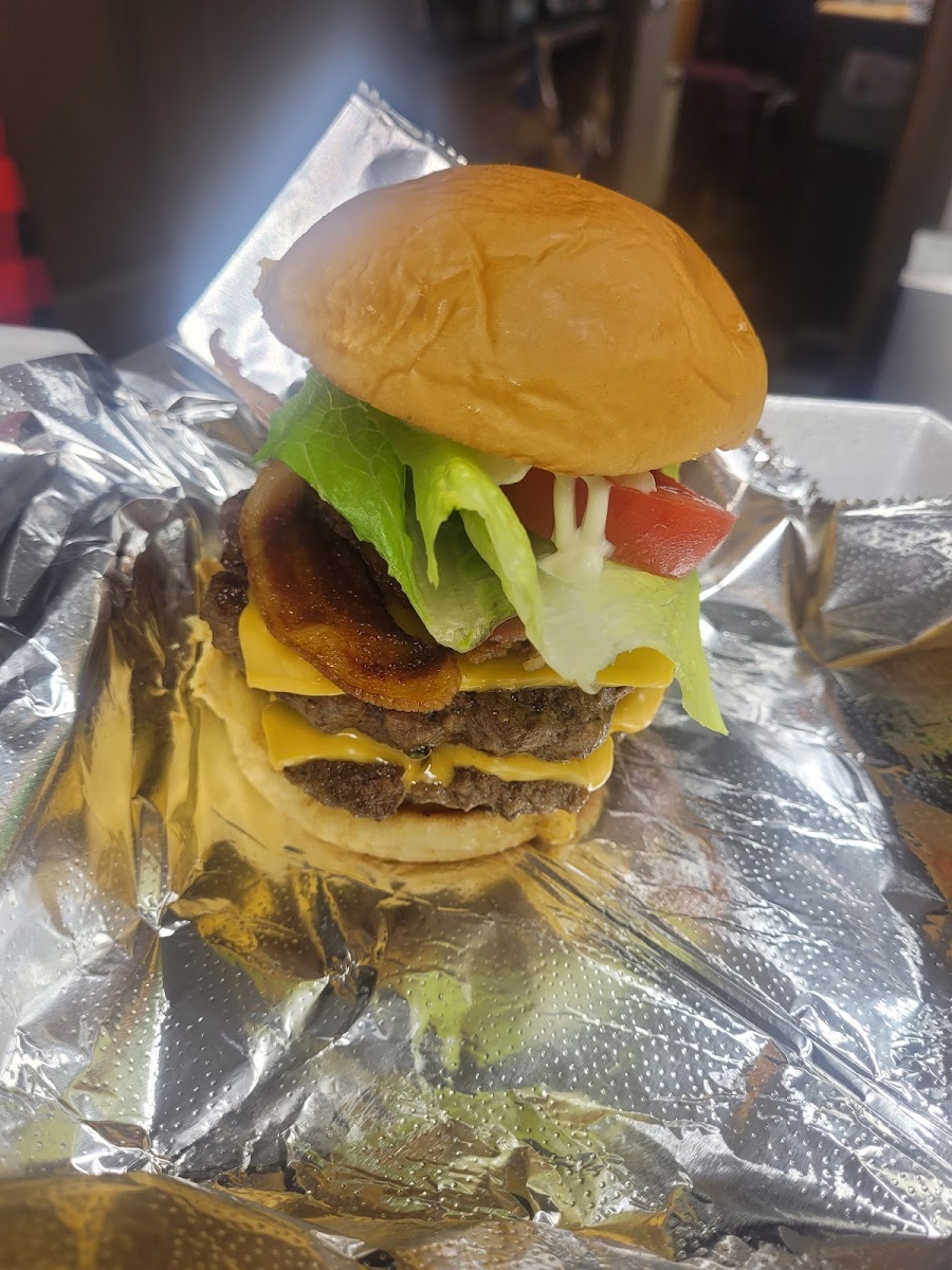 Southern Charm Grill - Photo 1